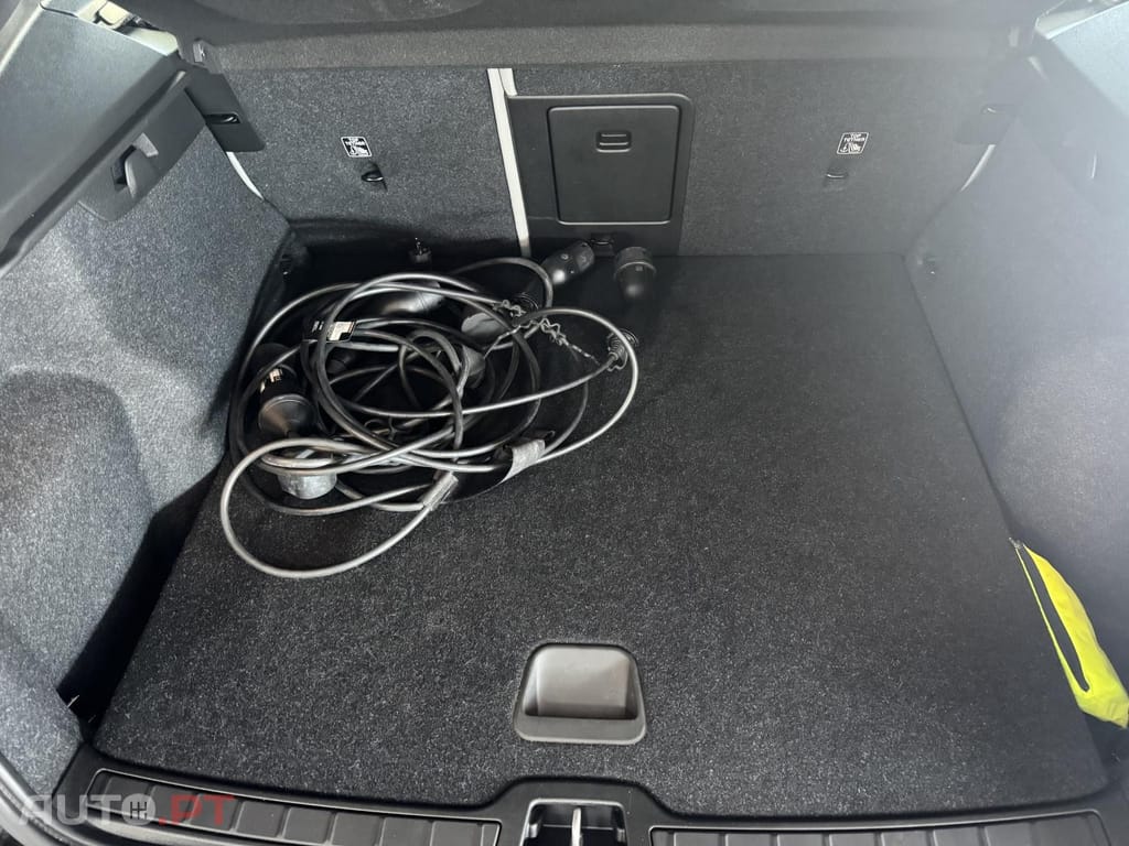 Volvo XC40 1.5 T4 PHEV Core