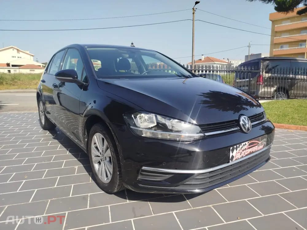Volkswagen Golf 1.6 TDI Confortline