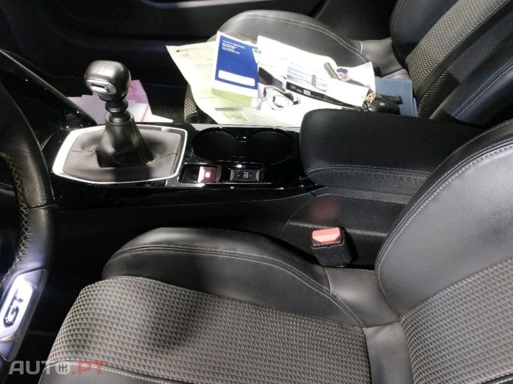 Peugeot 208 1.2 PureTech GT Line