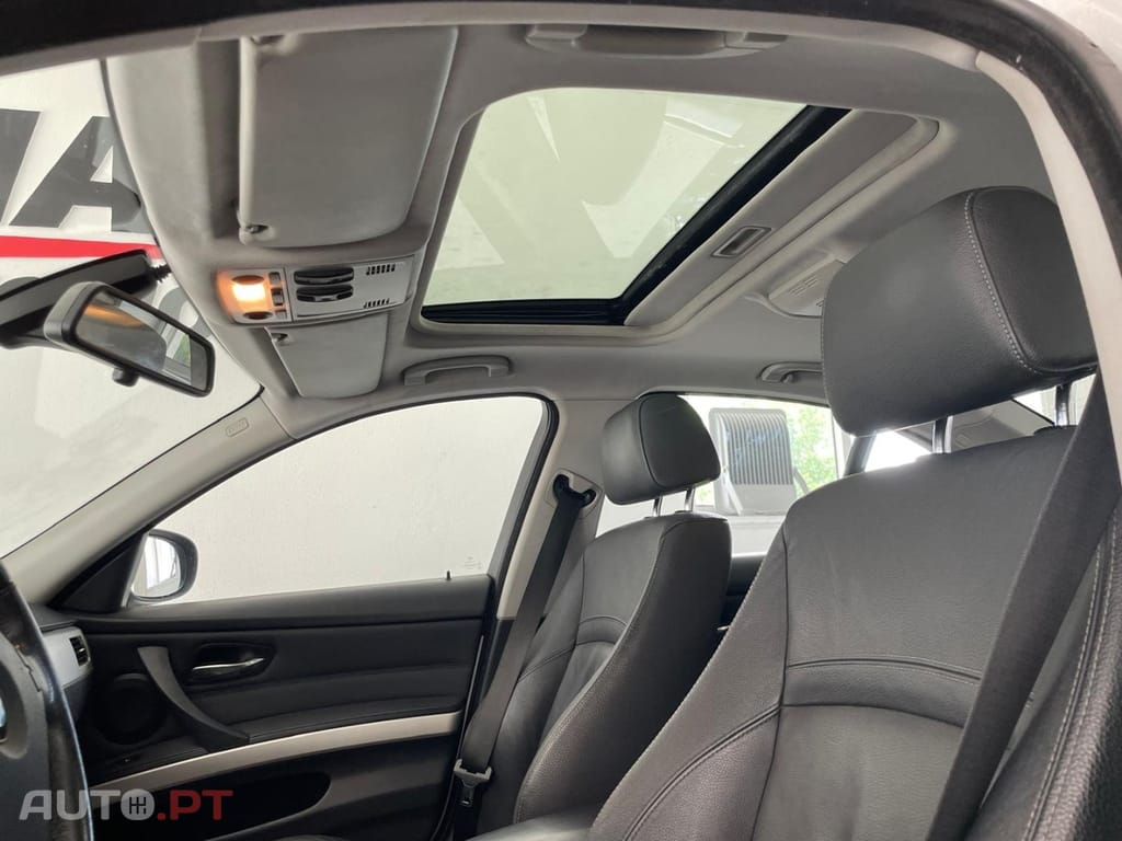 BMW 320 d EfficientDynamics Navigation