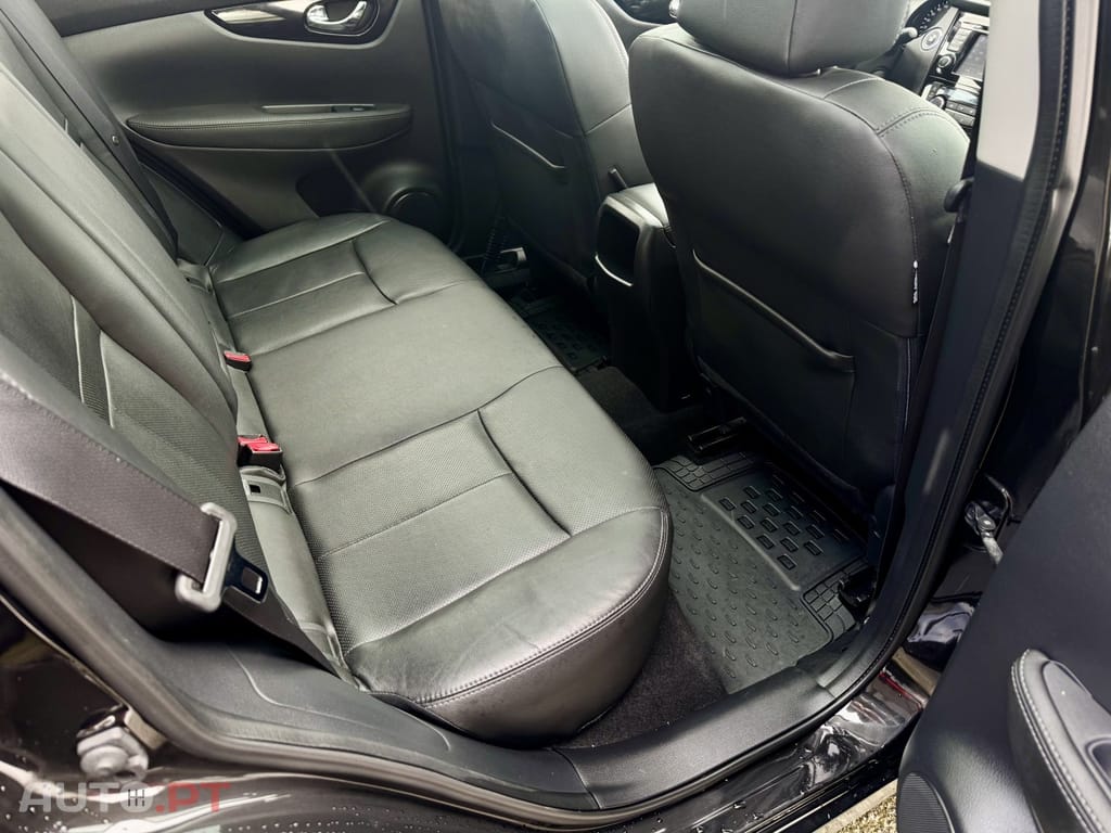 Nissan Qashqai 1.5 dCi Tekna Pele