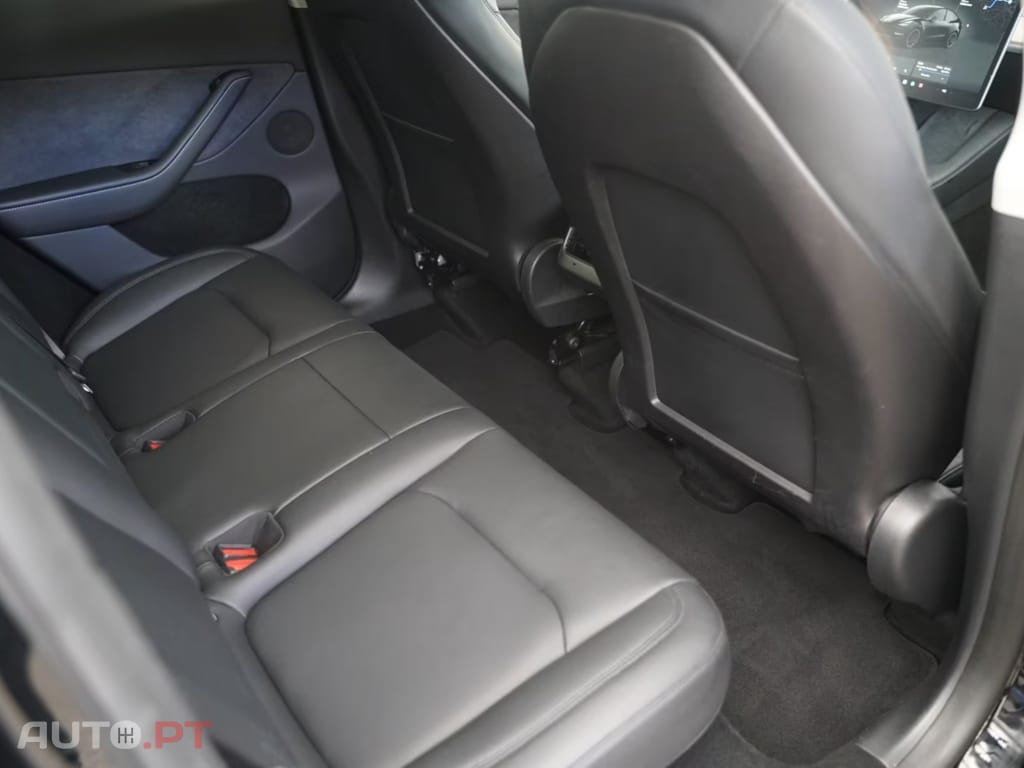 Tesla Model Y Performance I.V.A DEDUTIVEL 