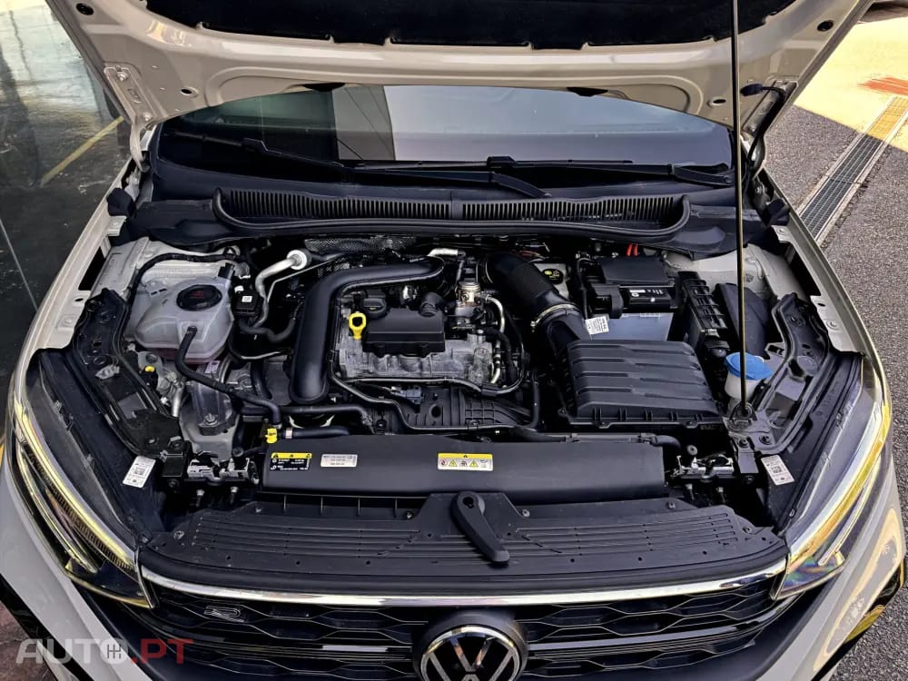 Volkswagen Taigo 1.0 TSI R-Line DSG