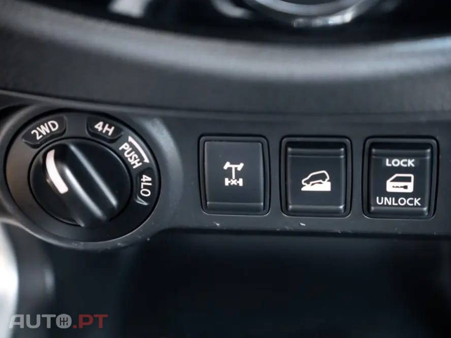 Nissan Navara 2.3 dCi CD 4WD N-Connecta