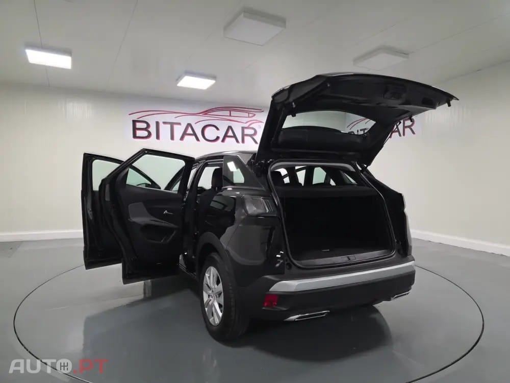 Peugeot 3008 1.5 BlueHDi Style