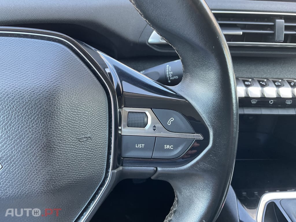 Peugeot 3008 1.5 BlueHDi Allure
