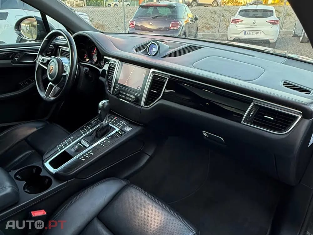 Porsche Macan S