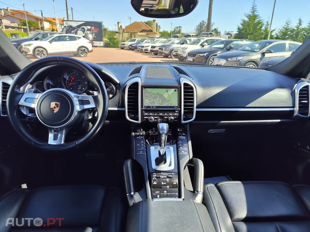 Porsche Cayenne Platinum Edition