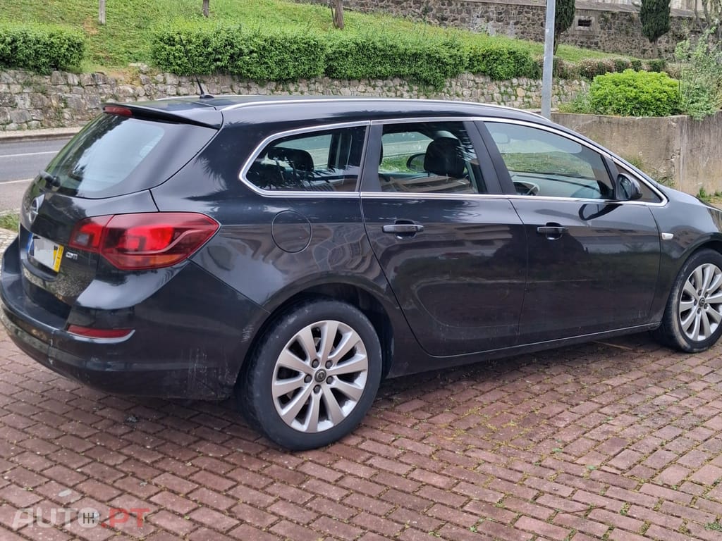 Opel Astra Sports Tourer 1.7 Cdti 2011