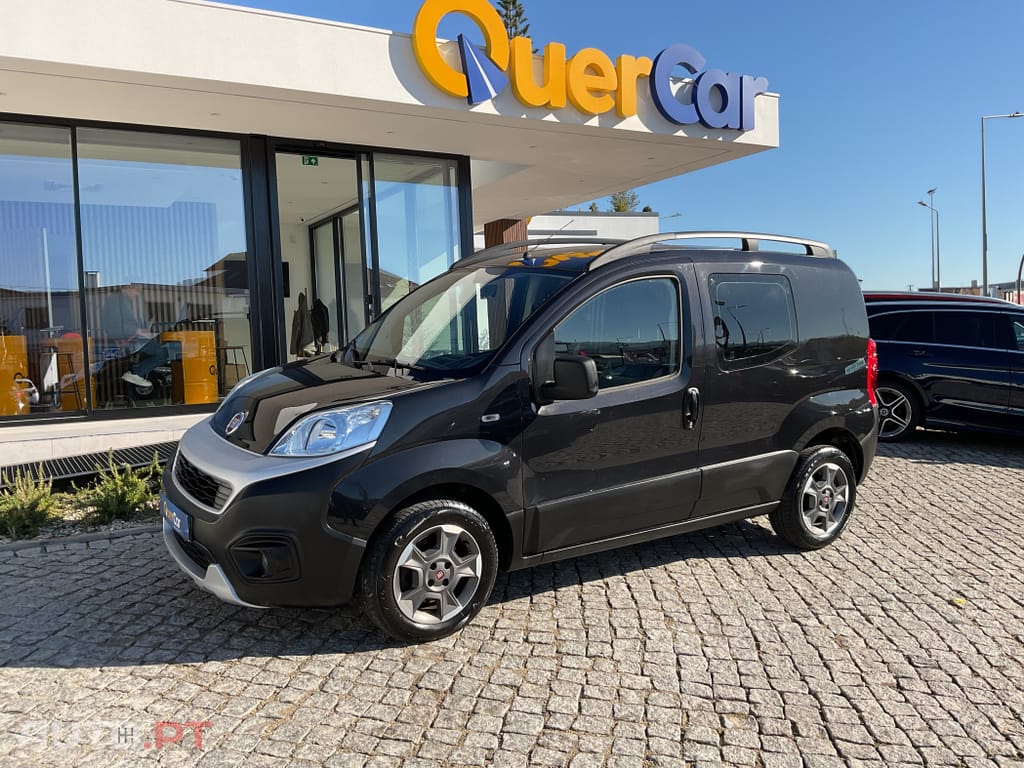 Fiat Fiorino 1.3 M-jet Adventure com 1GD