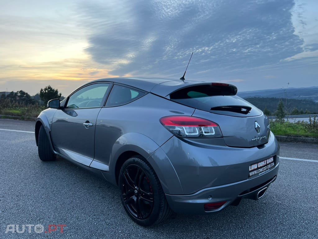 Renault Mégane Coupe 2.0 T 16V RS
