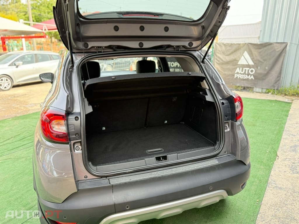 Renault Captur 1.2 TCe Initiale Paris