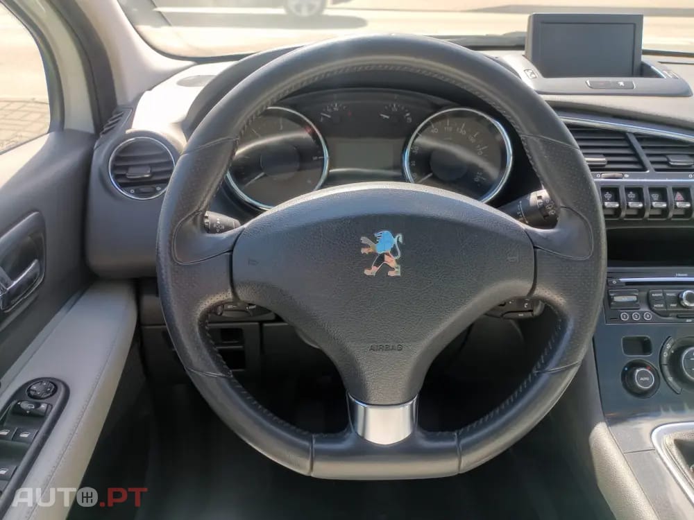 Peugeot 3008 1.6 HDi Roland Garros