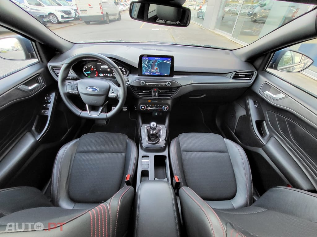 Ford Focus 1.0 EcoBoost ST-Line X