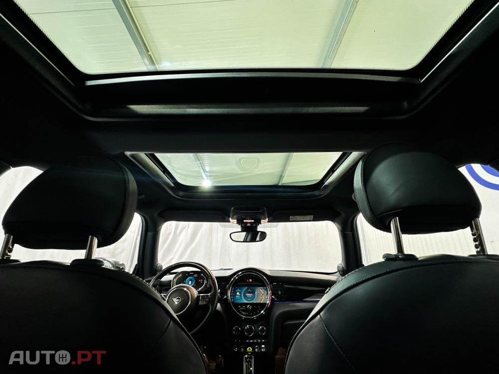 MINI Cooper Cooper SE Premium Classic