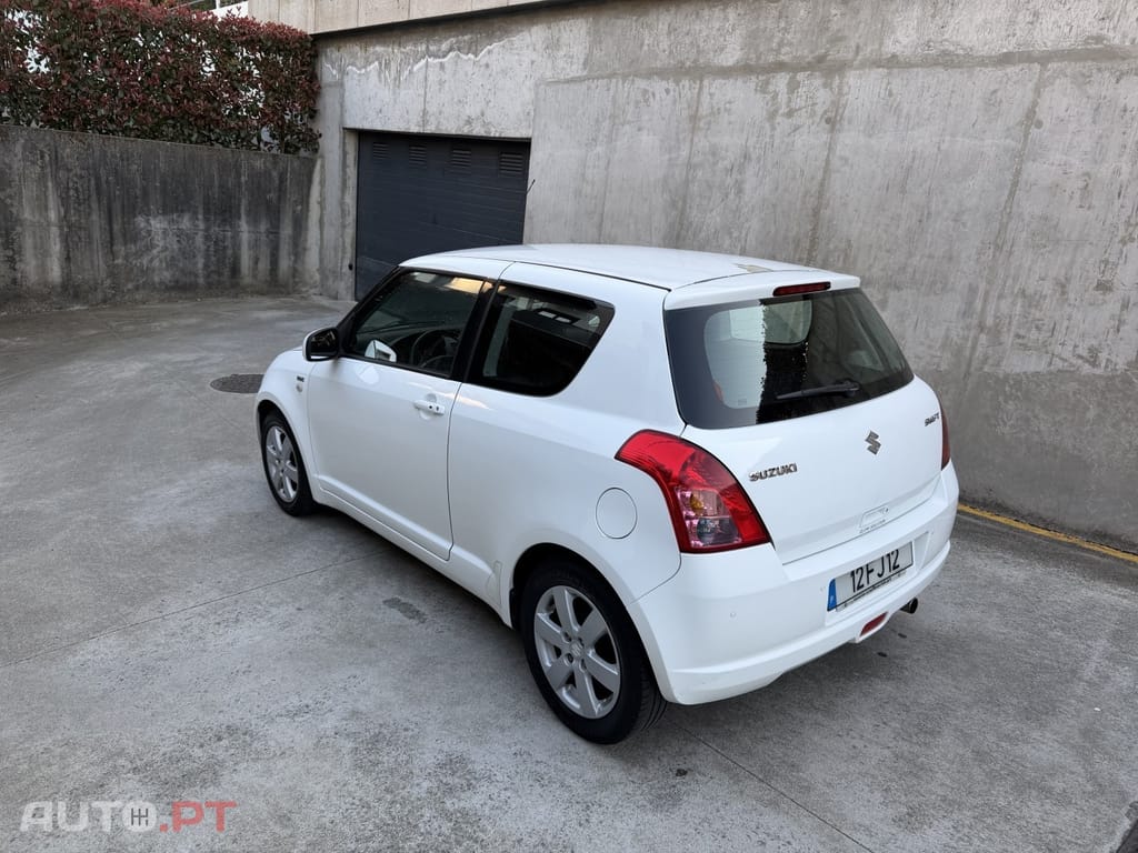 Suzuki Swift 1.3 DDiS GLX