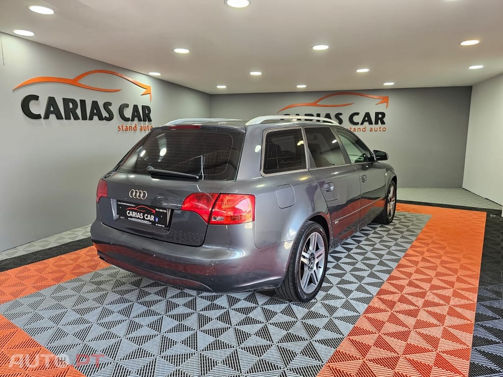 Audi A4 Avant 2.0 TDi S-line
