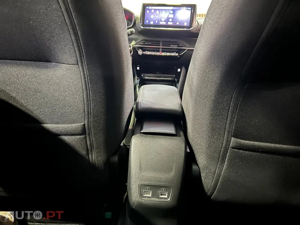 Peugeot 208 1.2 Hybrid Allure e-DCS6