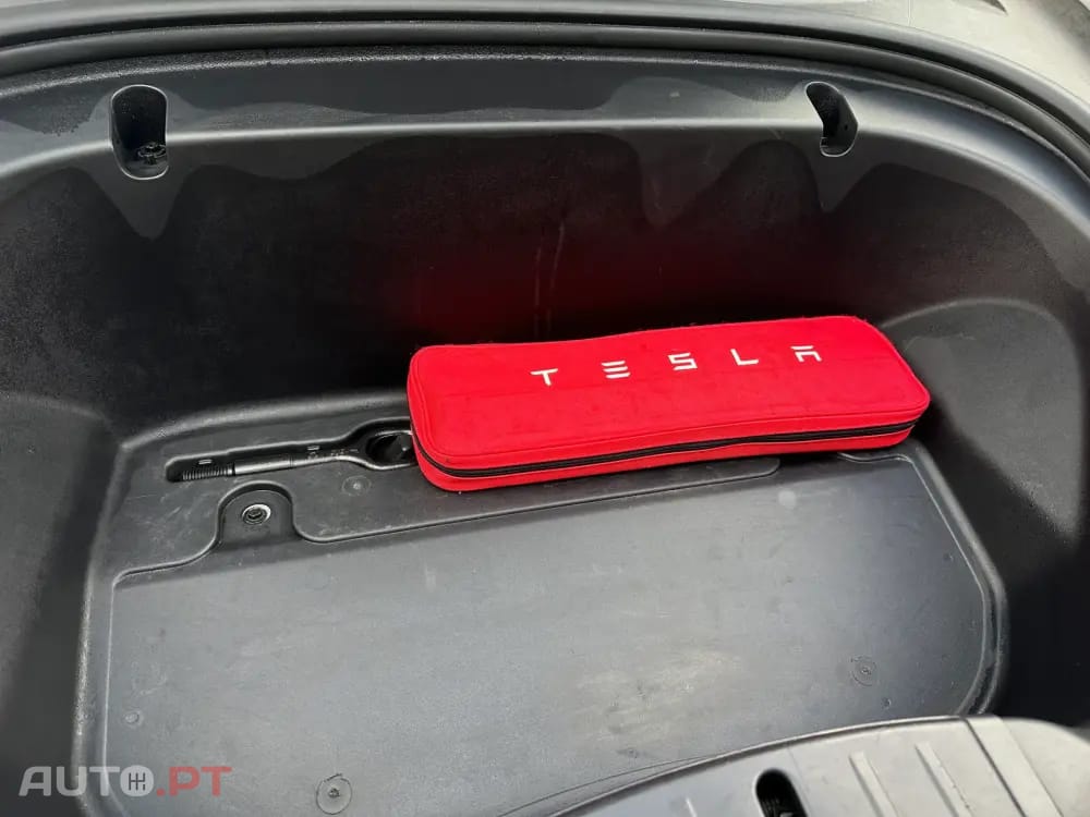 Tesla Model 3 Performance Tração Integral