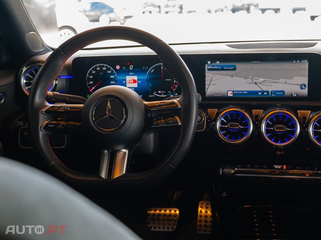 Mercedes-Benz A 250 e AMG Line