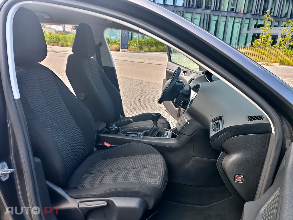 Peugeot 308 1.5 BlueHDi Style