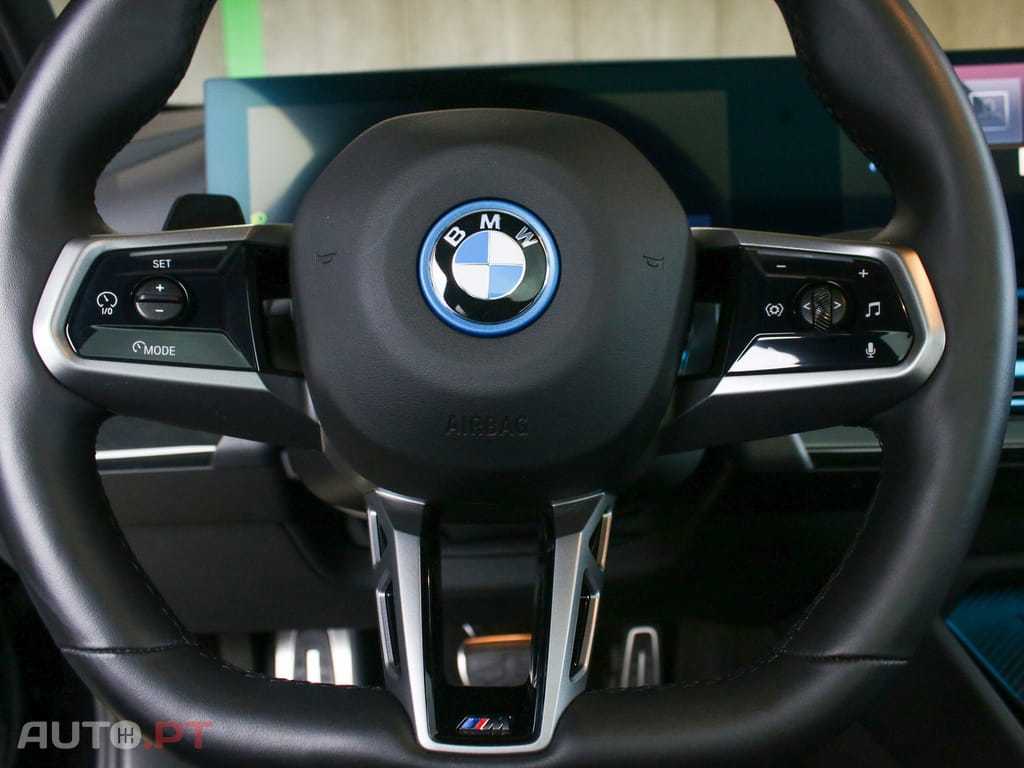 BMW i5 eDrive40 Pack Desportivo M Pro