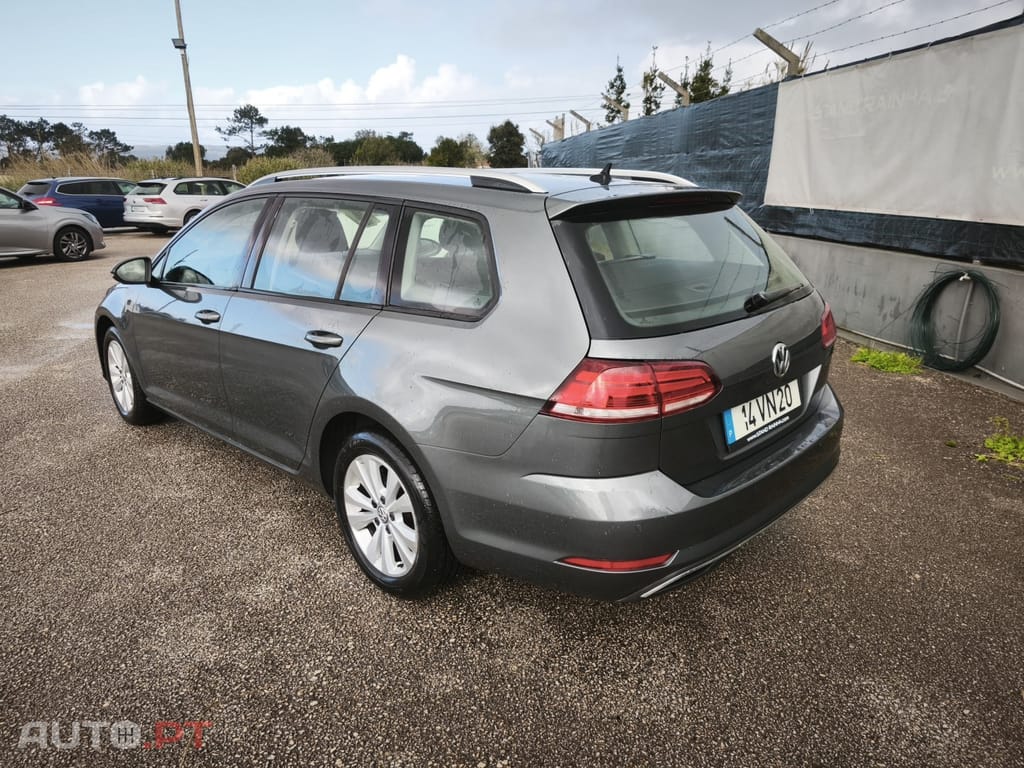 Volkswagen Golf Variant 1.6 TDi Confortline DSG