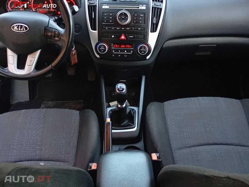 Kia Ceed SW 1.4 CVVT EX ISG