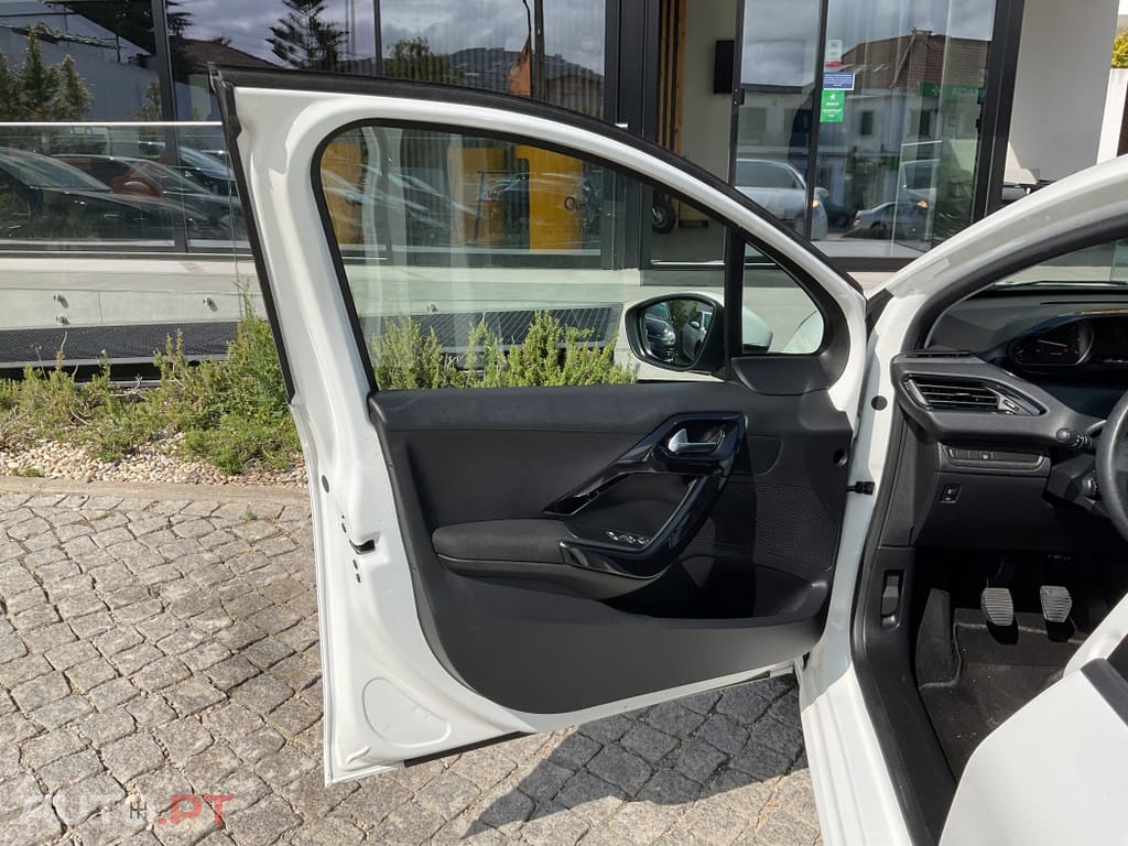 Peugeot 208 1.5 BlueHDi Active