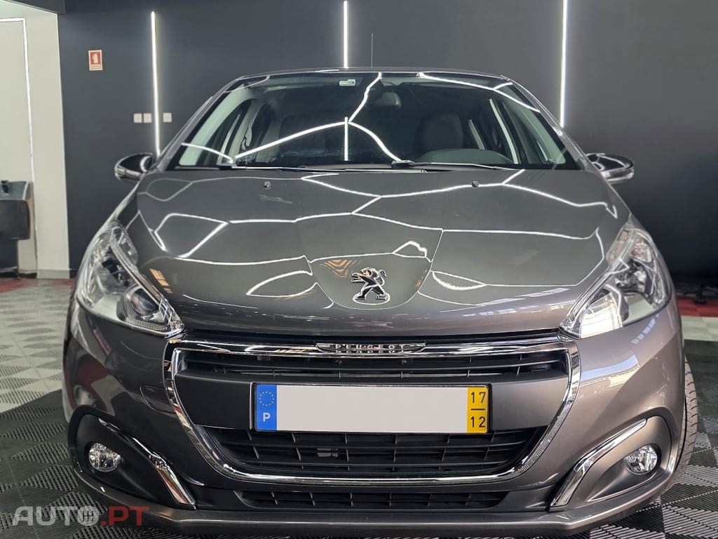 Peugeot 208 1.2 STYLE