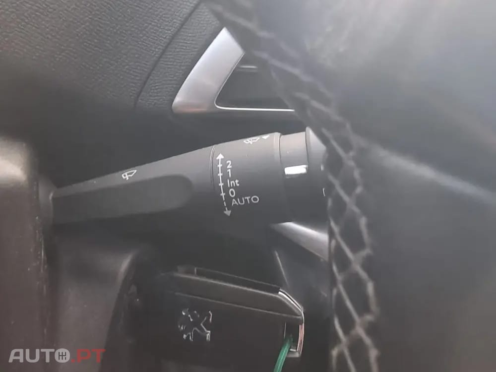 Peugeot 5008 1.5 BlueHDi Allure