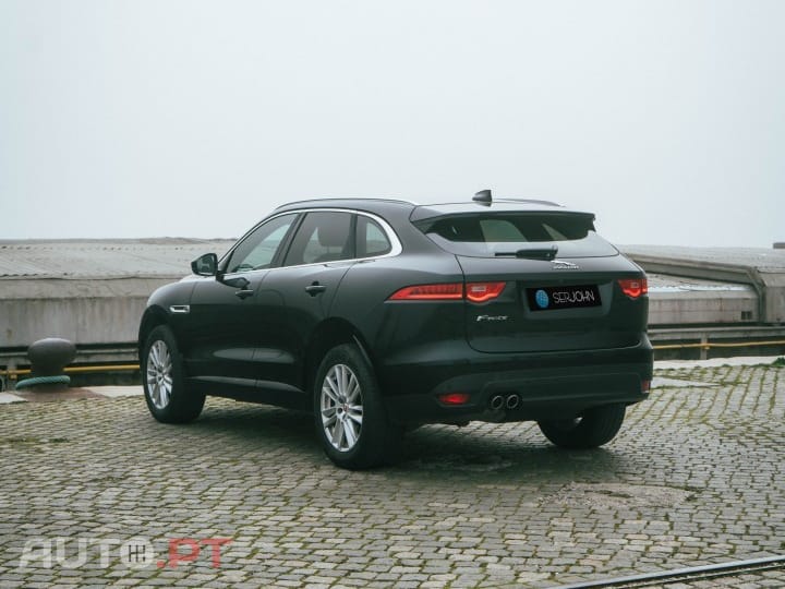 Jaguar F-Pace 2.0 i4D Portfolio Aut.