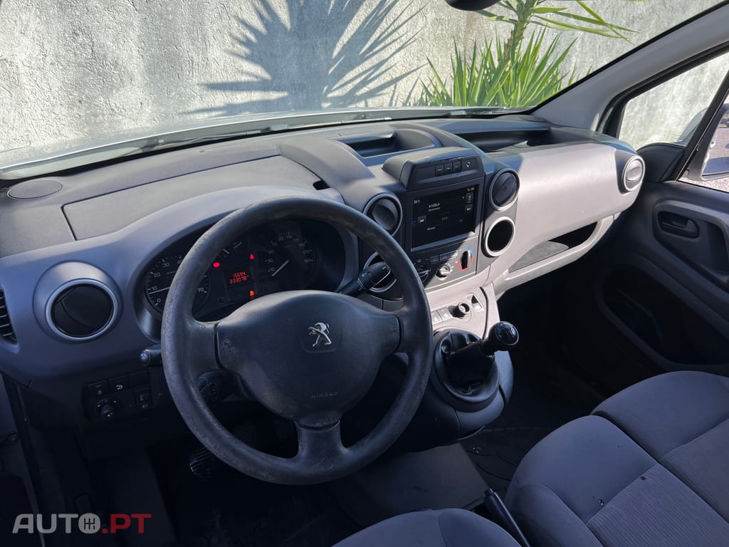 Peugeot Partner Blue HDI