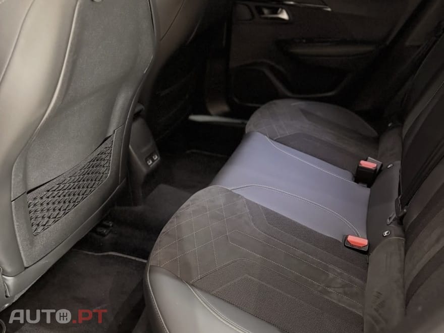 Peugeot 2008 1.2 PureTech GT EAT8