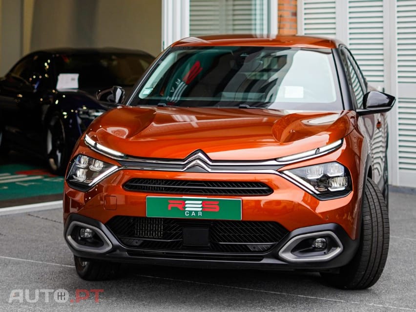 Citroen C4 1.2 PureTech Max EAT8