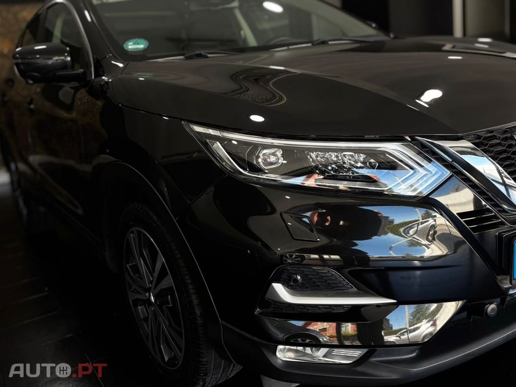 Nissan Qashqai 1.2 DIG-T N-Connecta 18 Xtronic