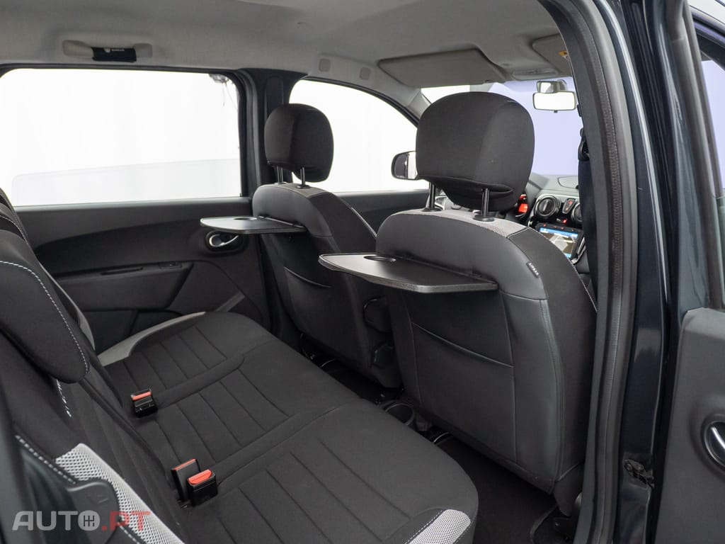 Dacia Lodgy 1.5 Blue dCi Stepway 7L