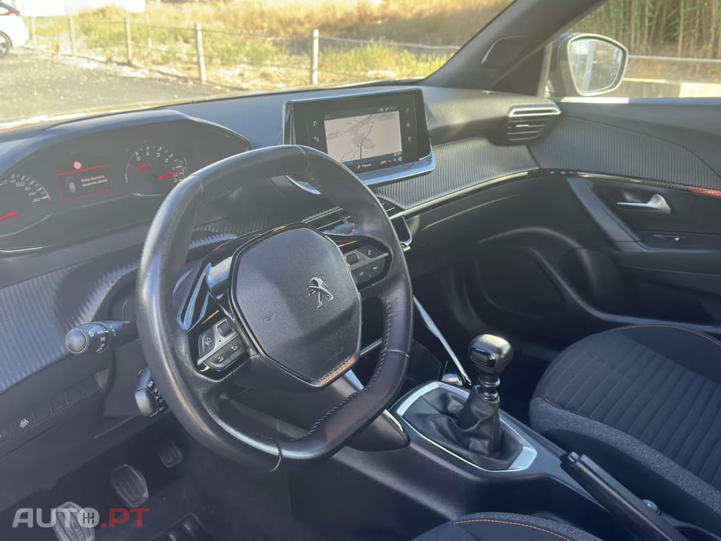 Peugeot 2008 1.2 PureTech Active Pack