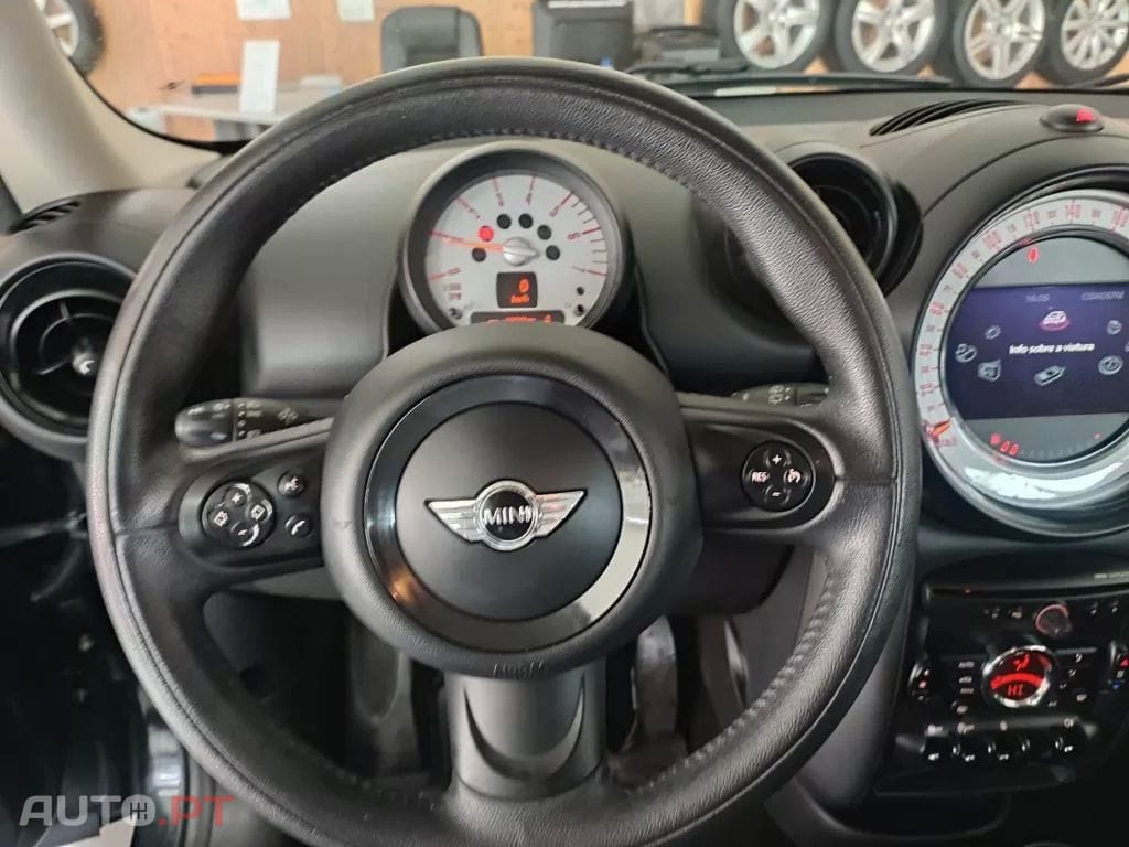 MINI Countryman One D