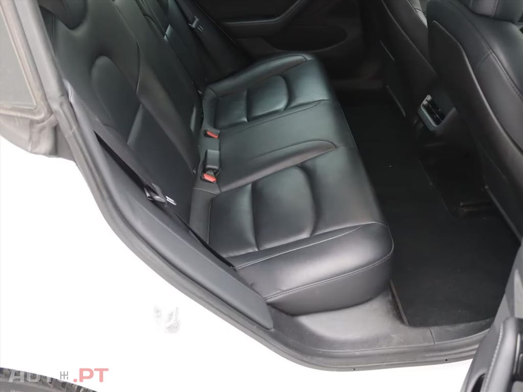 Tesla Model 3 Long-Range AWD I.V.A DEDUTÍVEL