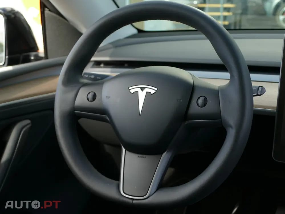 Tesla Model Y Performance Tração Integral