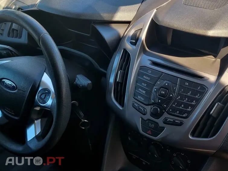 Ford Transit Connect L2 3 Lugares