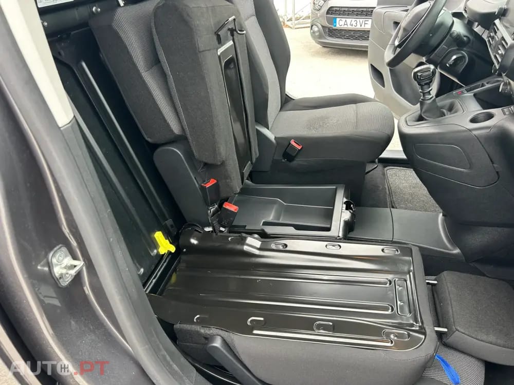 Peugeot Partner 1.5 BlueHDi Premium Standard Plus