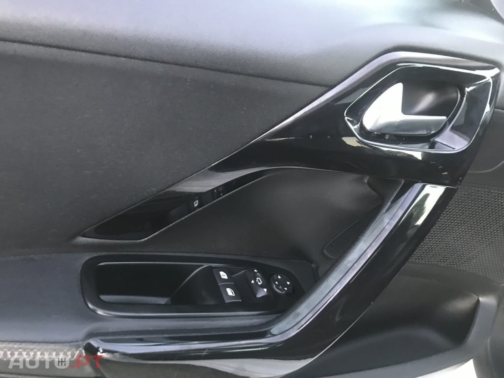 Peugeot 208 1.6 e-HDi Allure