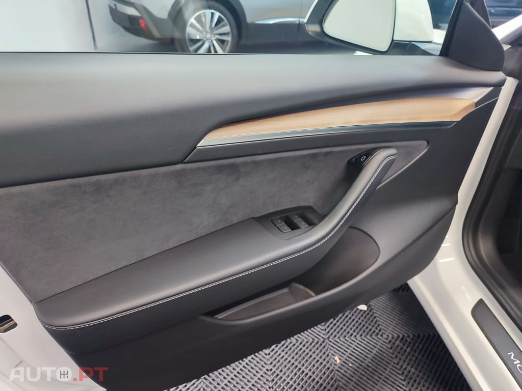 Tesla Model 3 ND