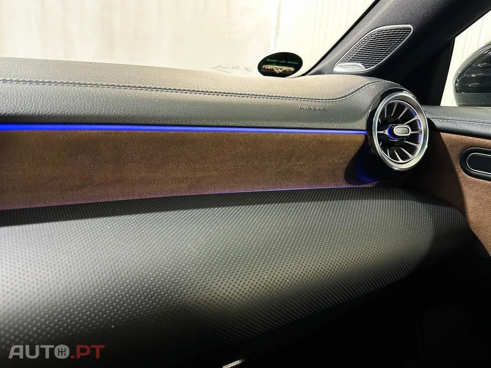 Mercedes-Benz CLA 200 7G-DCT AMG Line Advanced Plus — fotografia 33