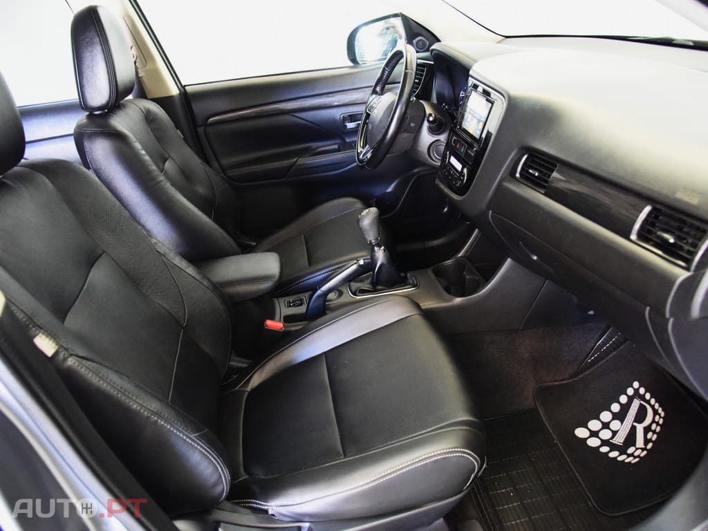 Mitsubishi Outlander 2.2 DI-D Intense