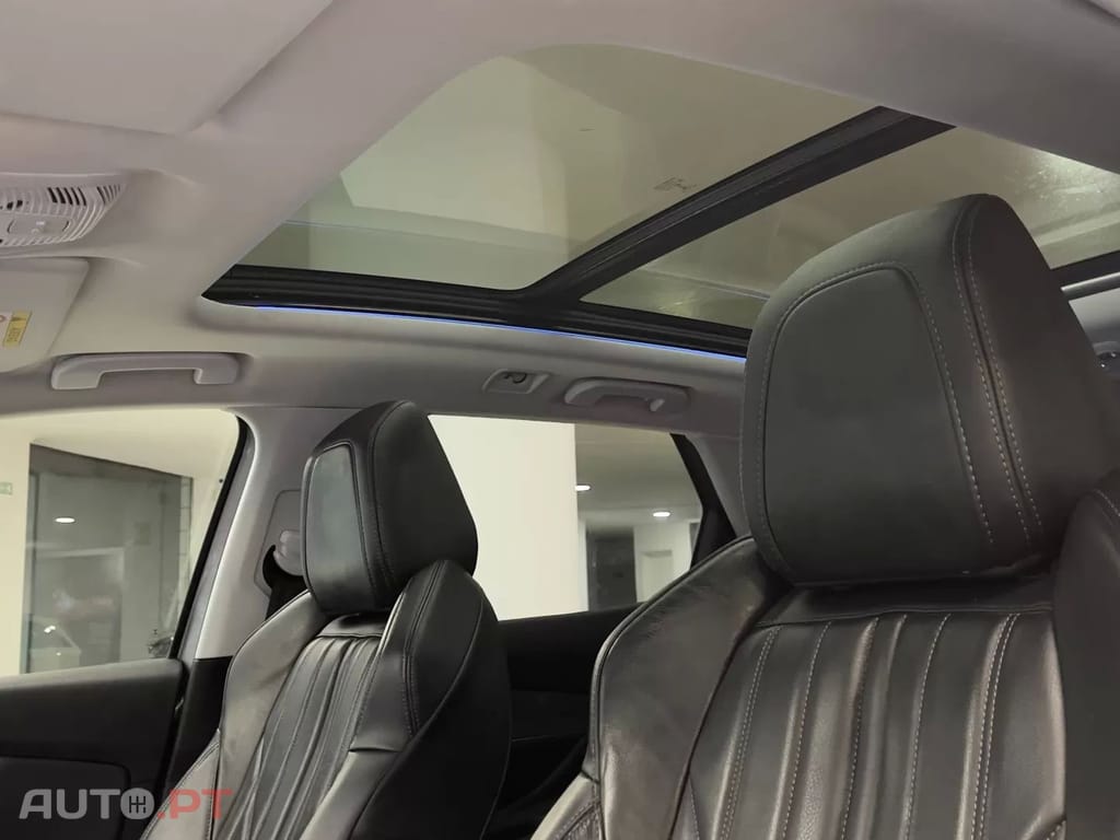 Peugeot 3008 1.5 BlueHDi Allure Pack — fotografia 16