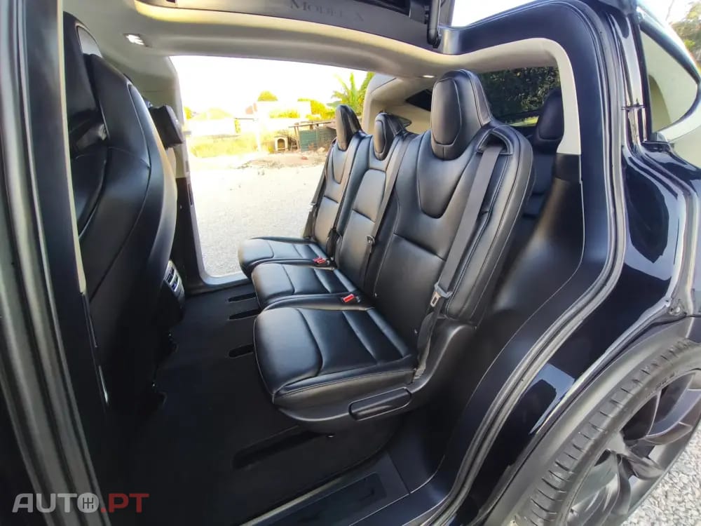 Tesla Model X 100D