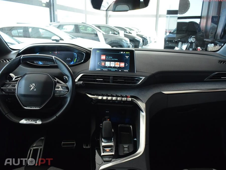 Peugeot 3008 1.6 Hybrid4 GT e-EAT8